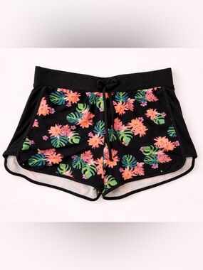 No Boundaries Women’s size Medium Black and Floral Short Shorts - athletic style